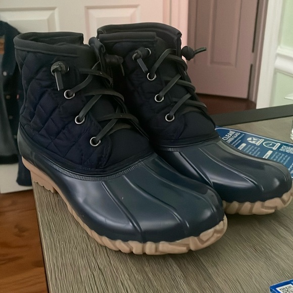 SO Navy Wombat Duck Boots size 7 - Picture 1 of 3